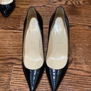 Black louboutin heels 4 mm